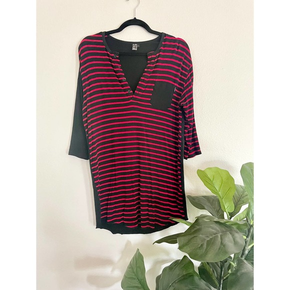 STHEART Size L Red and Black Striped 3/4 length Men's Shirt - Picture 1 of 5